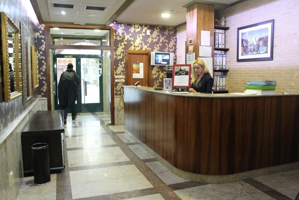 Hotel El Castillo Ponferrada Exteriér fotografie